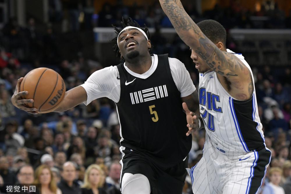 凭借出色的 凭借出色的